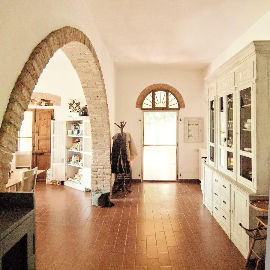 Villa Stunning Overlooking Tuscany Hills *