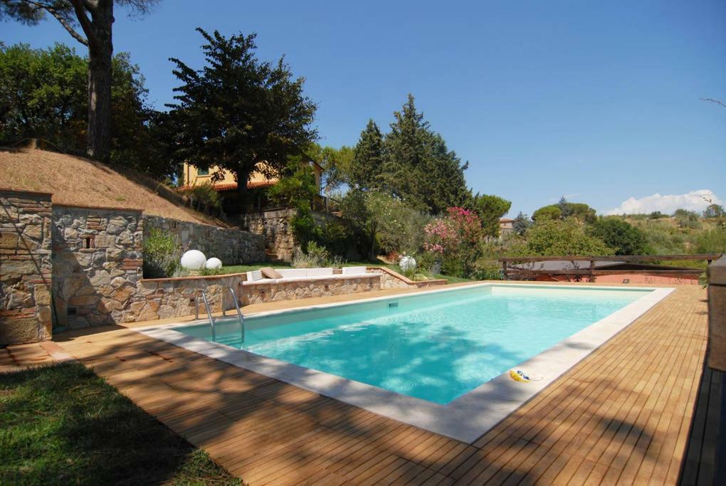 Stunning Overlooking Tuscany Hills Villa *